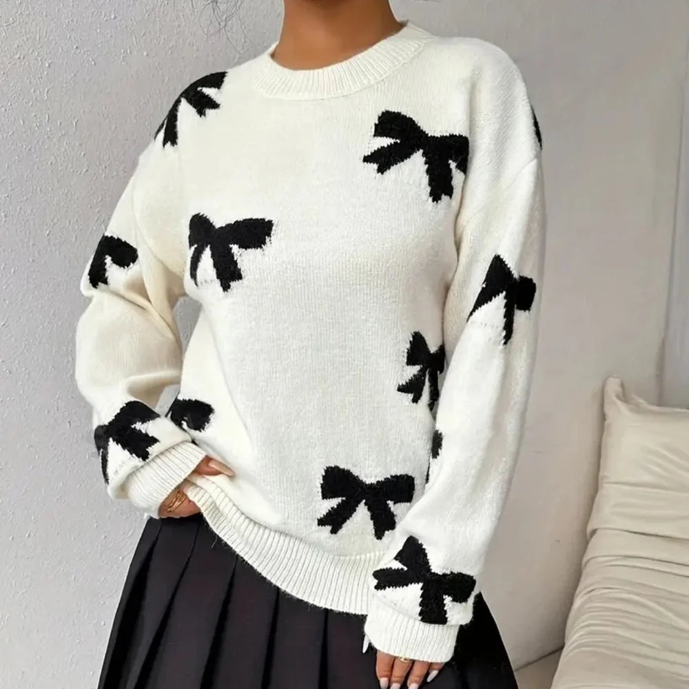 Bow Pattern Crew Neck Sweater